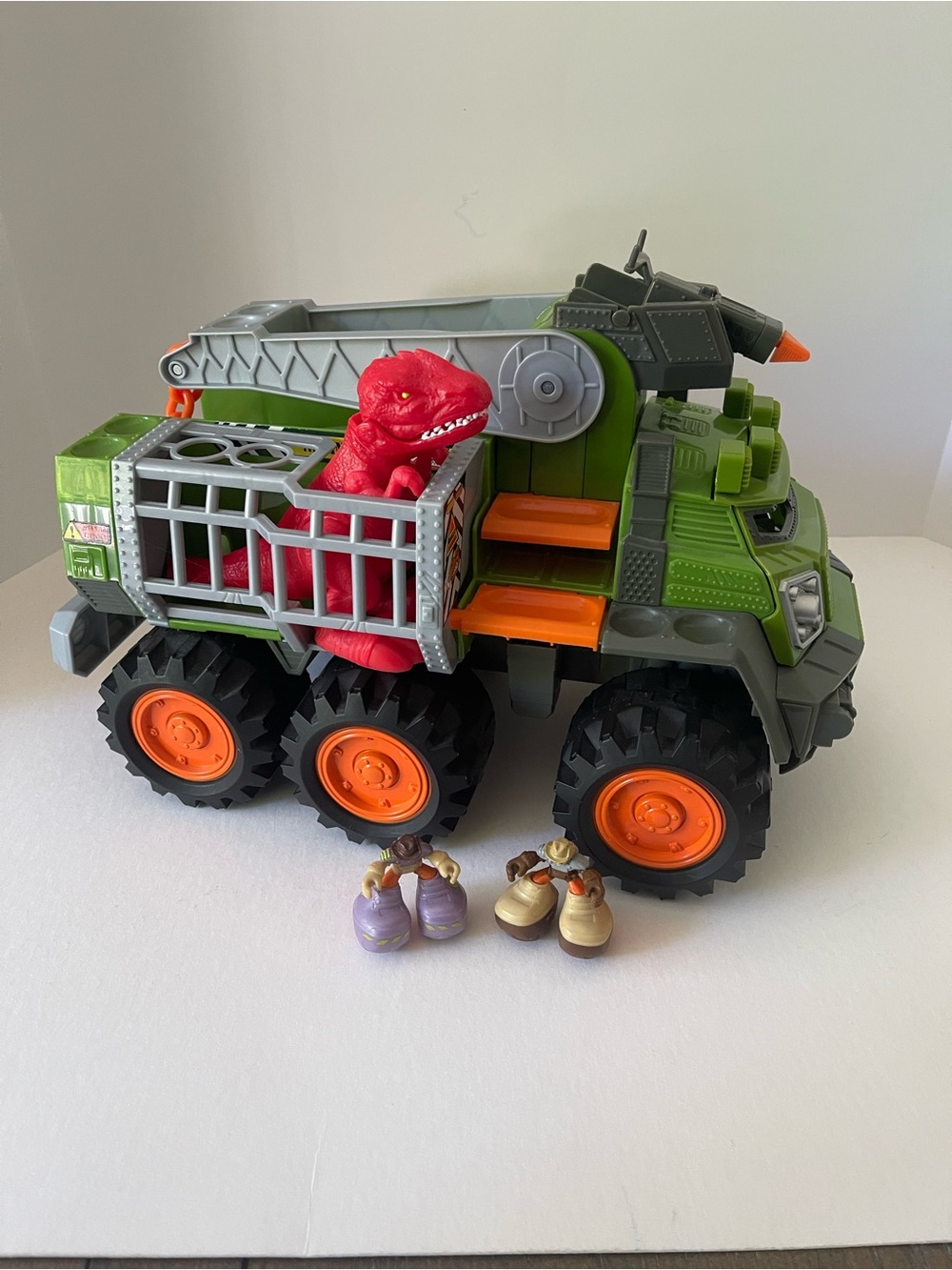 2012 Matchbox Big Boots Dino Patrol Adventure
Squad Ambusher Crane Green Vehicle